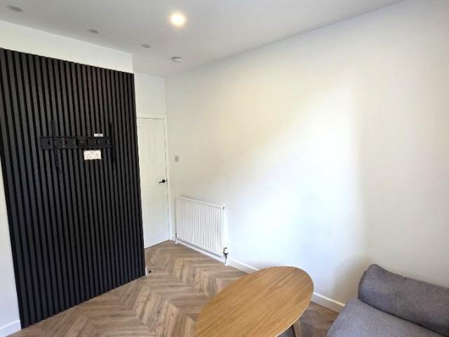 Apartment for rent in Ashgrove, Ballindoch