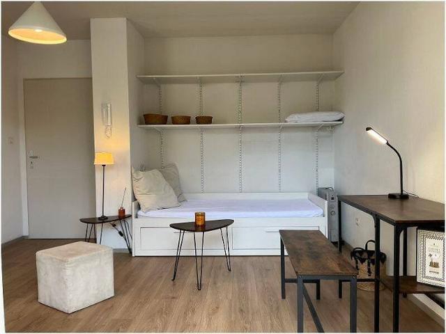 Studio location à Faubourg du Soleil, Alès