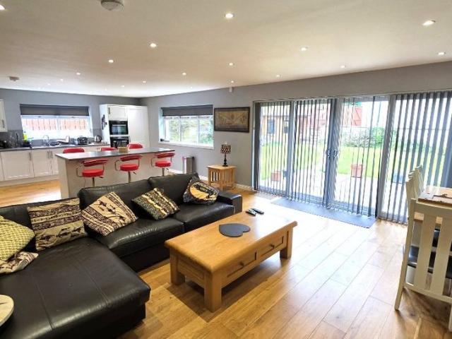 Apartment for rent in Ballindoch, Scotland