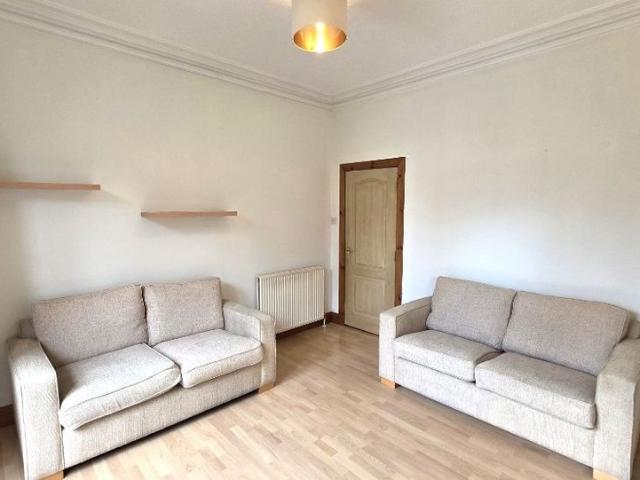 Apartment for rent in West End, Ballindoch