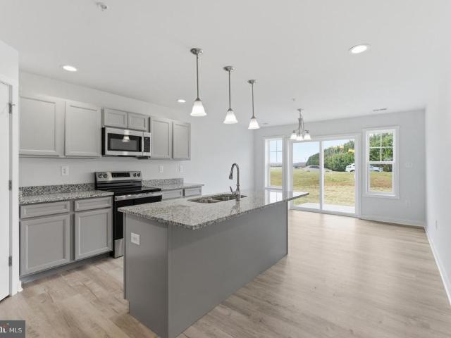 Townhouse for sale in Falling Waters, West Virginia