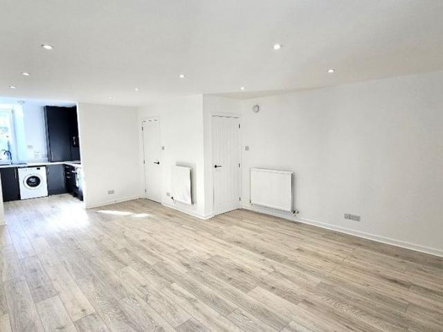 Apartment for rent in Ballindoch, Scotland