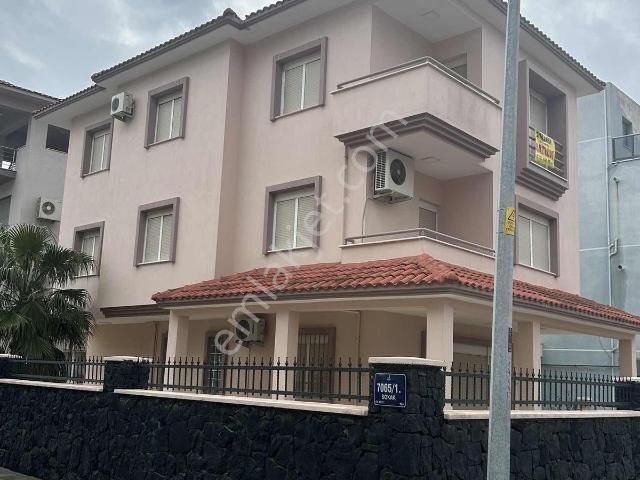 Bornova, İzmir içerisinde satılık Villa