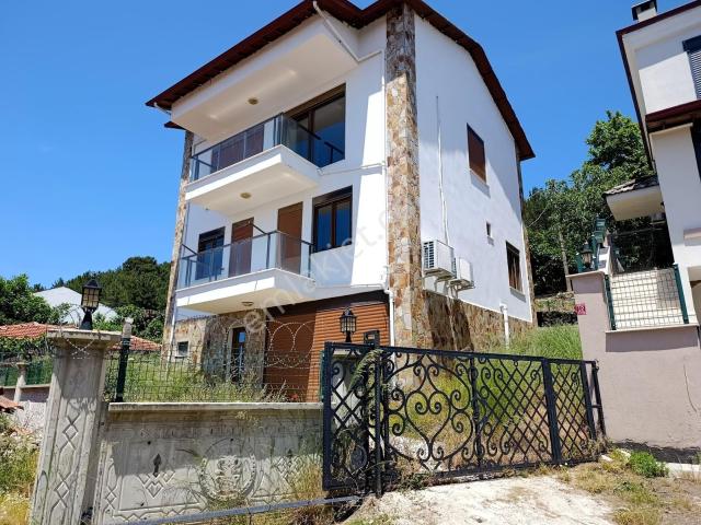 Edremit, Balikesir içerisinde satılık Villa