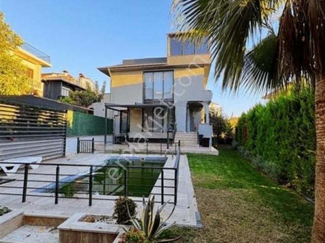 Pınartepe Mahallesi, Büyükçekmece içerisinde satılık Villa
