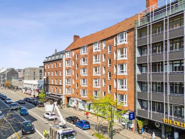 Erhvervsejendom til leje i Frederiksberg C, Brøndby