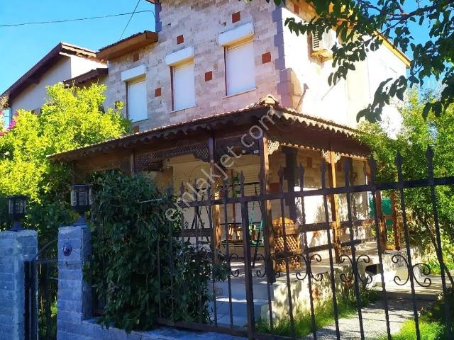 Ildır Mahallesi, Çeşme içerisinde satılık Arsa