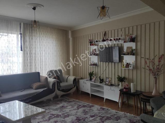 Akhisar, Manisa içerisinde satılık mülk