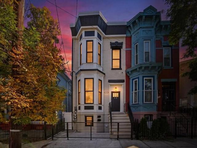 House for sale in Communipaw, Jersey City