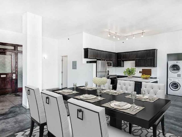 Apartment for rent in Canoga Park, California