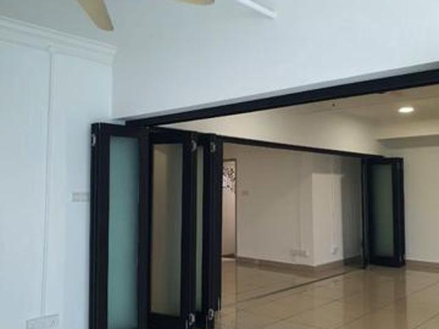 Serviced Residence for sale in Petaling, Damansara Damai
