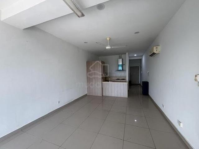 Serviced Residence for sale in Petaling, Damansara Damai