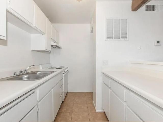 Apartment for rent in Bakersfield, California