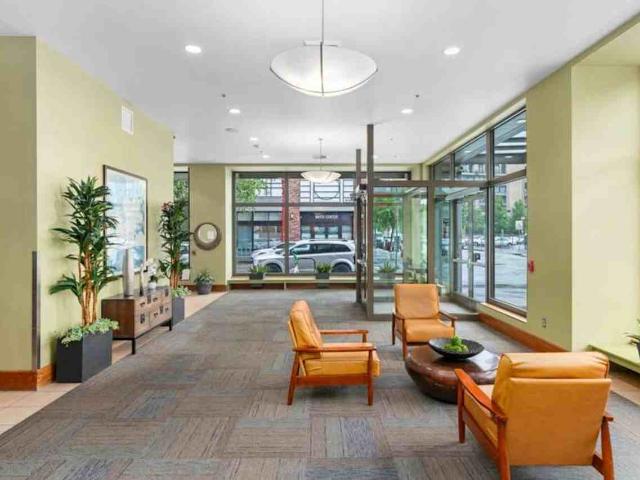 Apartment for rent in Chinatown, Portland