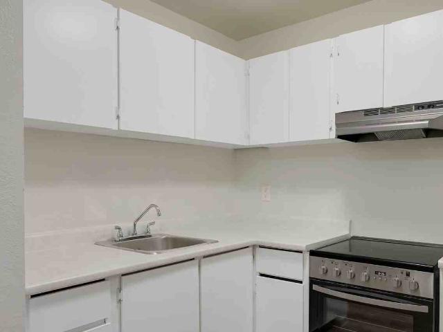 Apartment for rent in Victoria, British Columbia