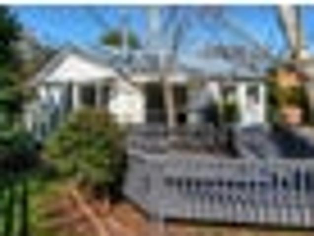 House for sale in Awhitu