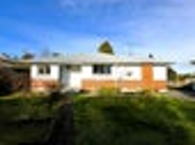 House for sale in Otakou