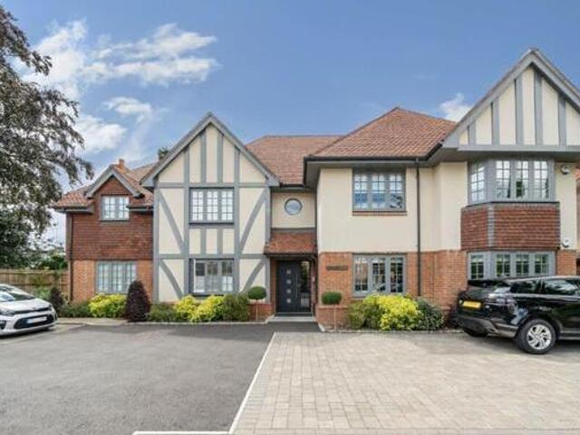 House for sale in Gerrards Cross, Denham