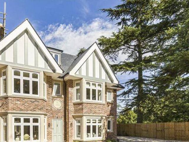 House for sale in Gerrards Cross, Denham