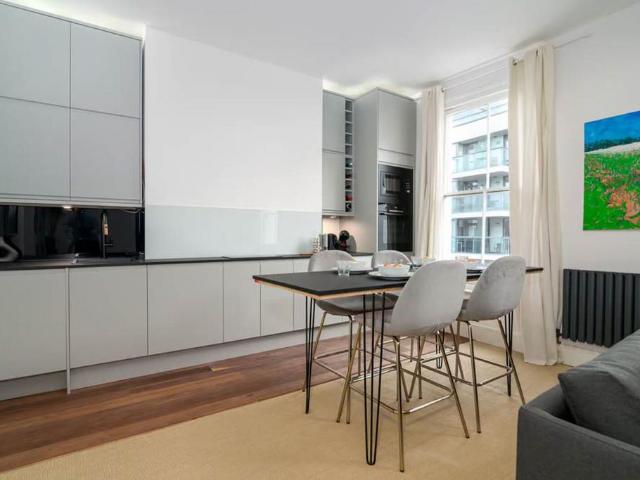 Apartment for rent in Angel, Greater London