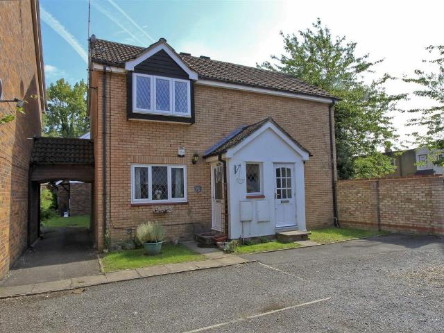 House for rent in London Borough of Hillingdon, Greater London