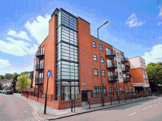 Apartment for rent in Lane, Greater London