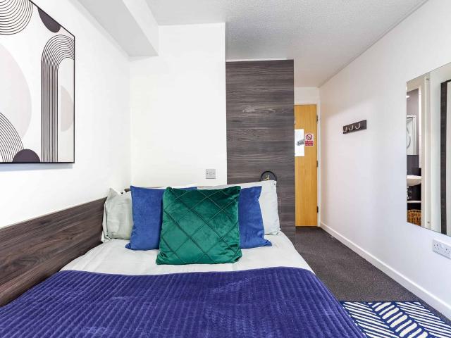 Apartment for rent in Calderstones