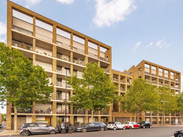 Apartment for rent in London Borough of Hounslow, Greater London