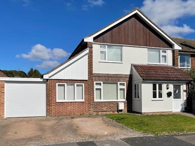 House for rent in Charlton, Dromore