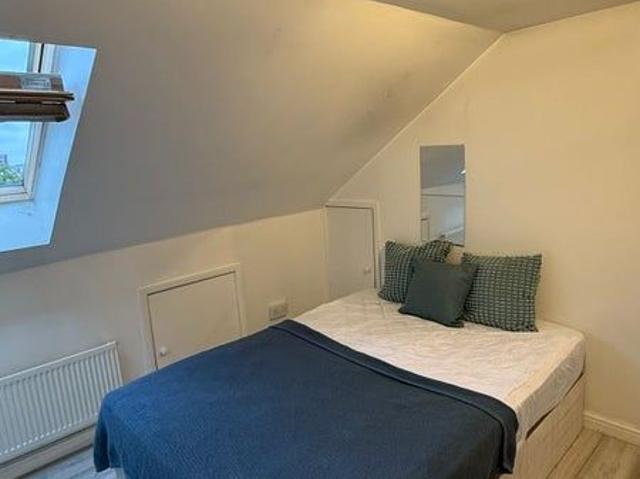 Room for rent in Dollis Hill, Greater London