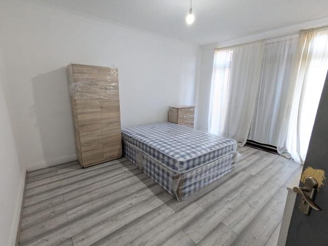 House for rent in Dollis Hill, Greater London