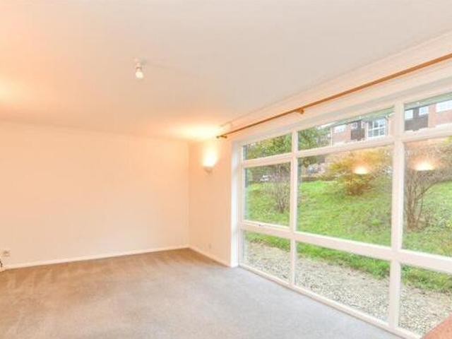 House for sale in Lucastes, Perryfields