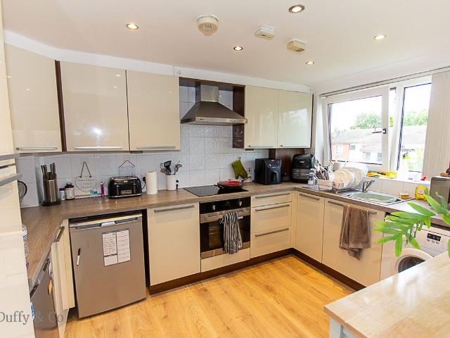 Apartment for rent in Lucastes, Perryfields