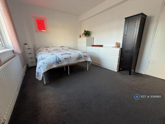 Apartment for rent in London Borough of Barking and Dagenham, Greater London