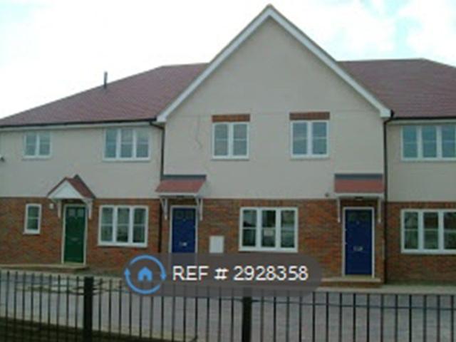 House for rent in Kenton, Greater London