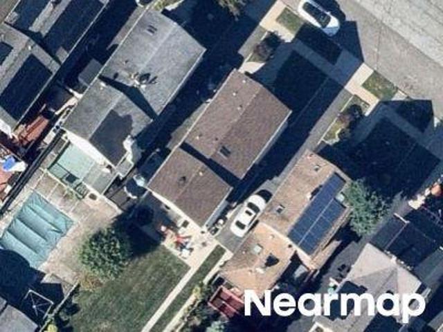 House for sale in Lyndhurst, New Jersey