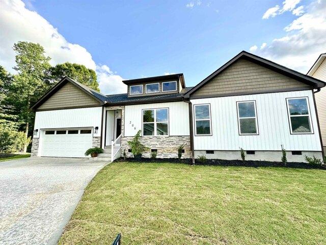 House for sale in Landrum