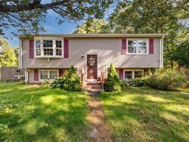 House for sale in Warwick, Kent County