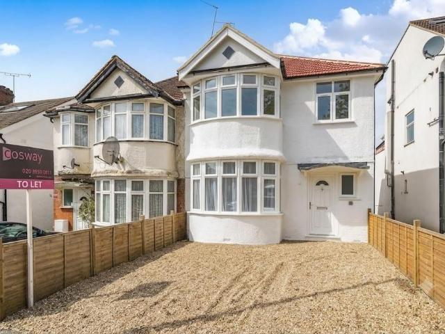 House for rent in Mill Hill, Greater London