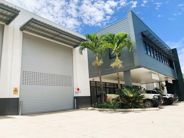 Warehouse for rent in Bakers Creek, Queensland