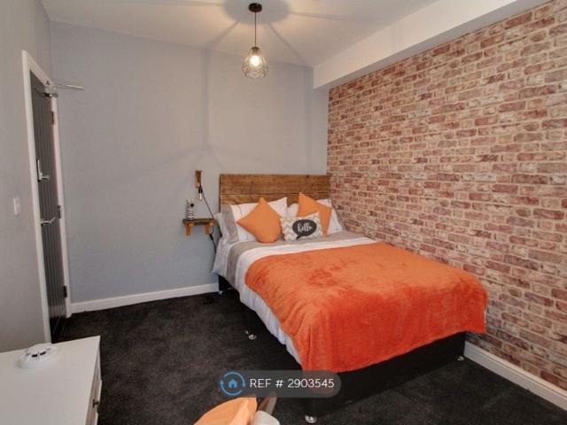 Room for rent in Black Friars, Old Wharf