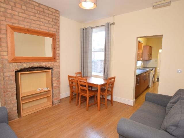 Room for rent in Elmfield, Leicestershire