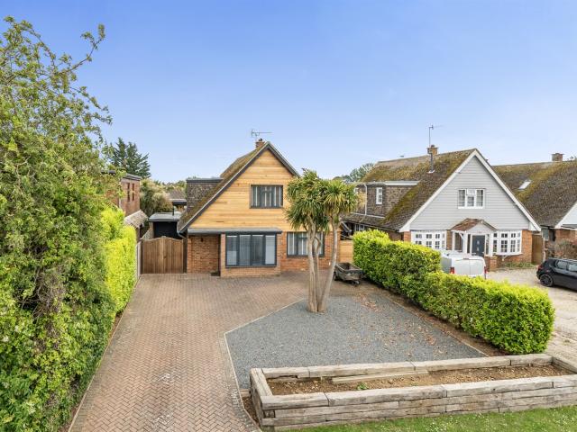 House for rent in Rose Green, Arun