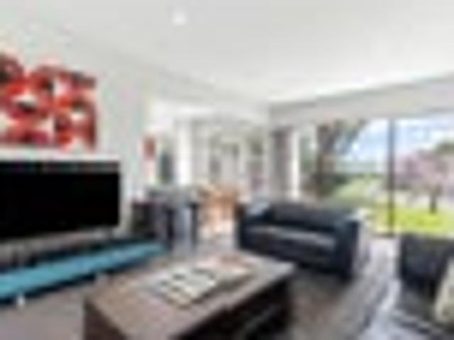 House for sale in Rosehill, Papakura