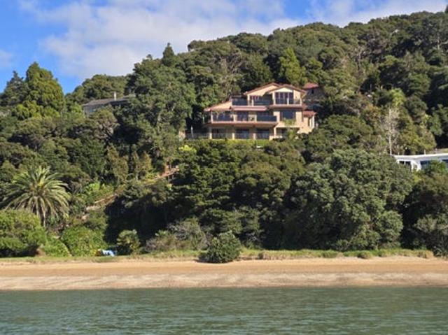 Apartment for rent in Karetu, Northland