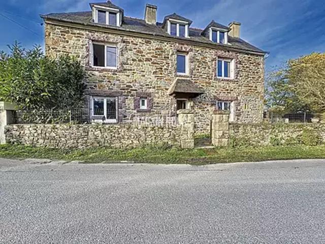 Maison vente à Guingamp, Bretagne