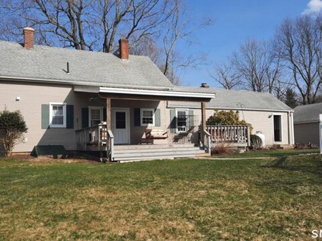 House for sale in Pomfret, Connecticut