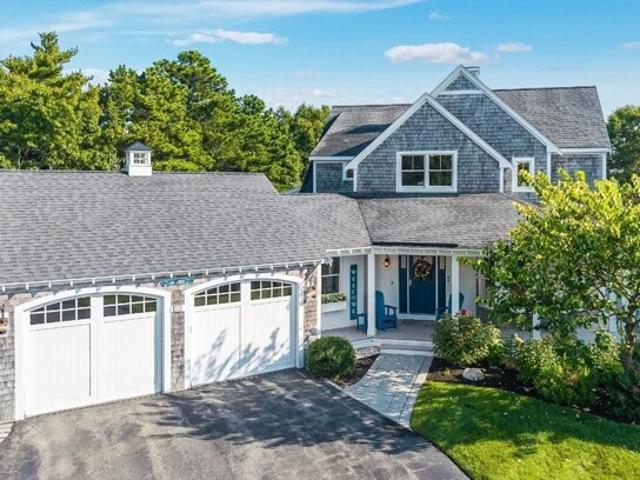 House for sale in Manomet, Massachusetts