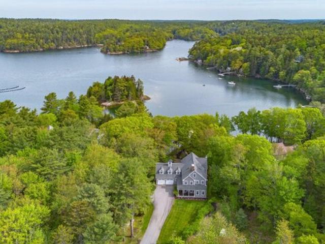 House for sale in Phippsburg, Maine