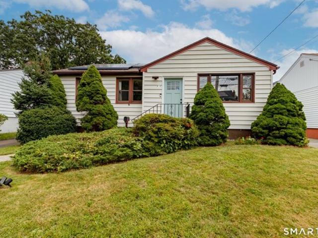 House for sale in Savin Rock, West Haven